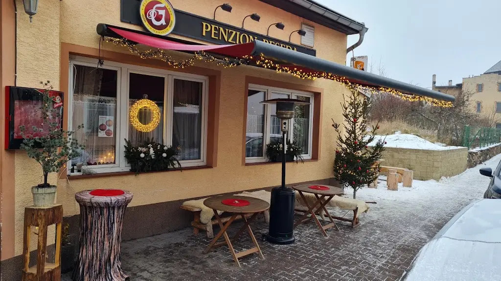 Penzion Beseda_Hrob_slider_image_1