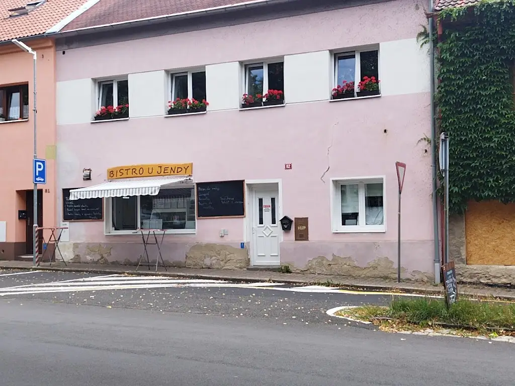 Michal Šindler_Bistro u Jendy_Hrob_review