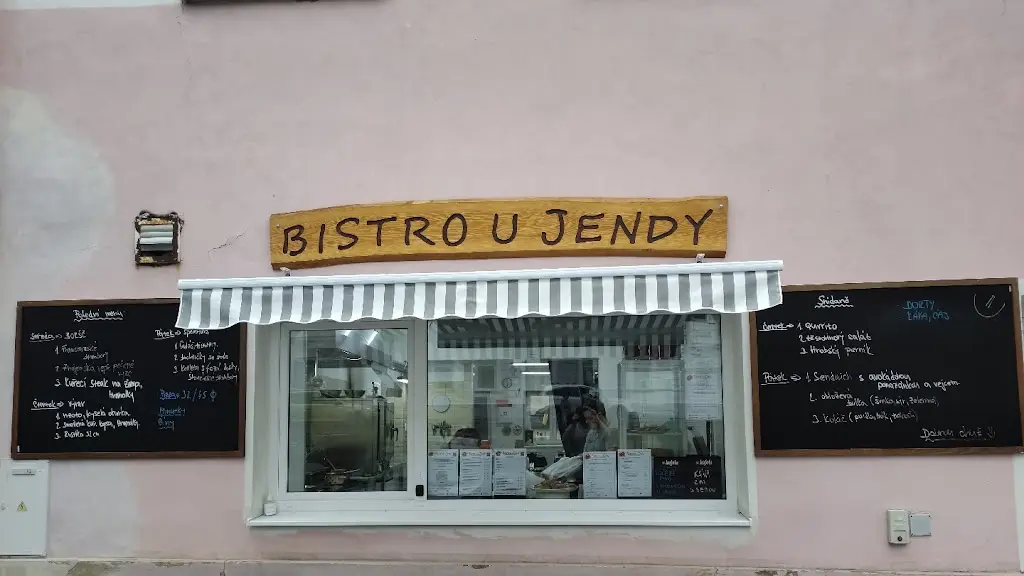 Bistro u Jendy ristorante a Hrob