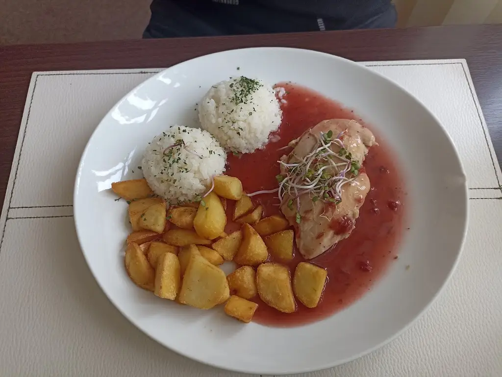 REŠTAURÁCIA AlVi_Březno_slider_image_3