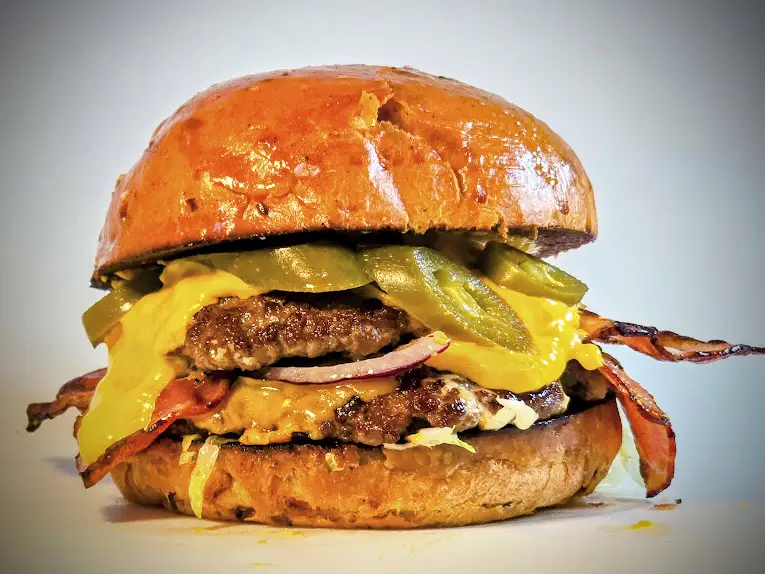 Daš Smash Burger restaurant in Březno