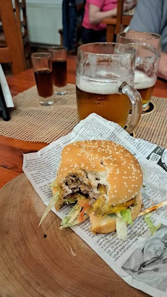 Josef Šelepa (DJ Šely)_Zimák bar & restaurant_Březno_recensione