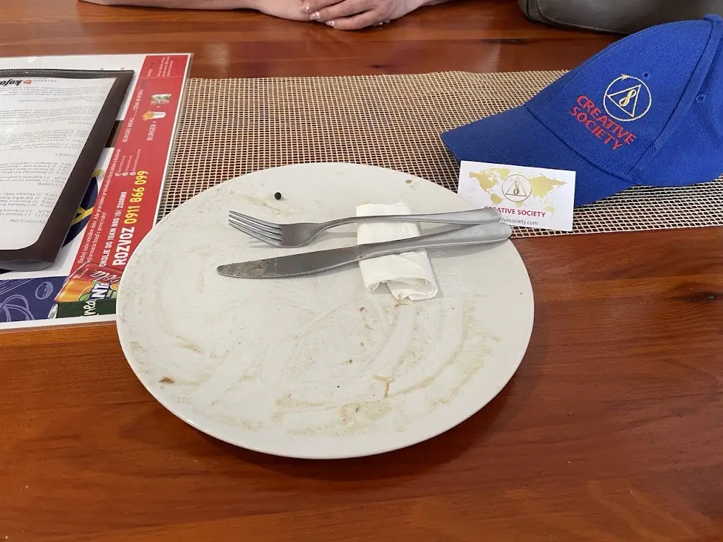 Roman Vanek_Zimák bar & restaurant_Březno_recensione