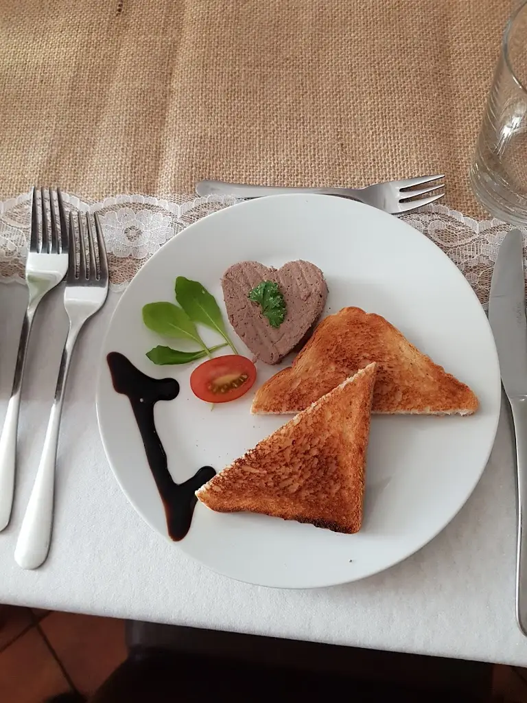 Zimák bar & restaurant_Březno_slider_image_2