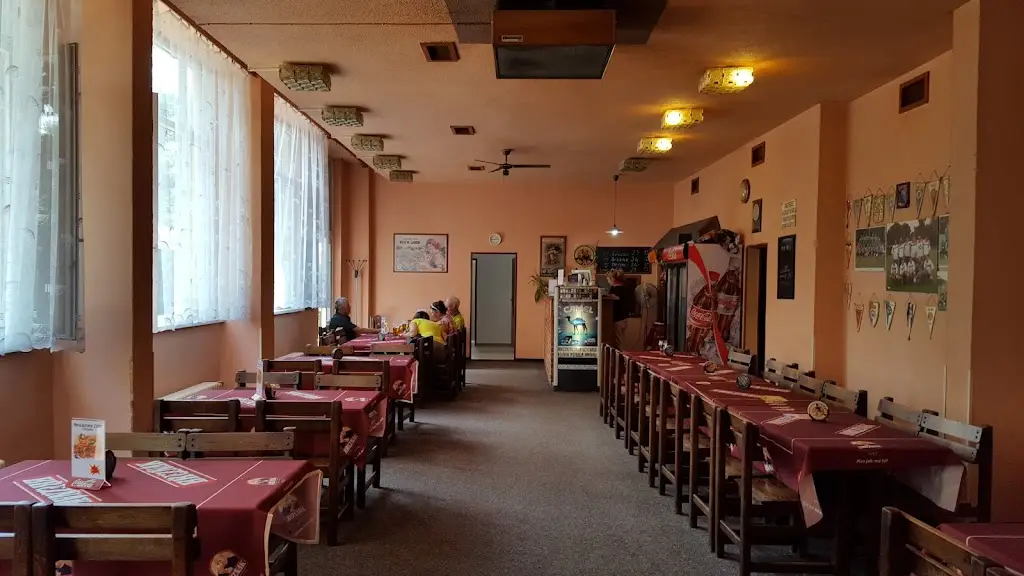 Restaurace Zdar restaurant in Chlumec