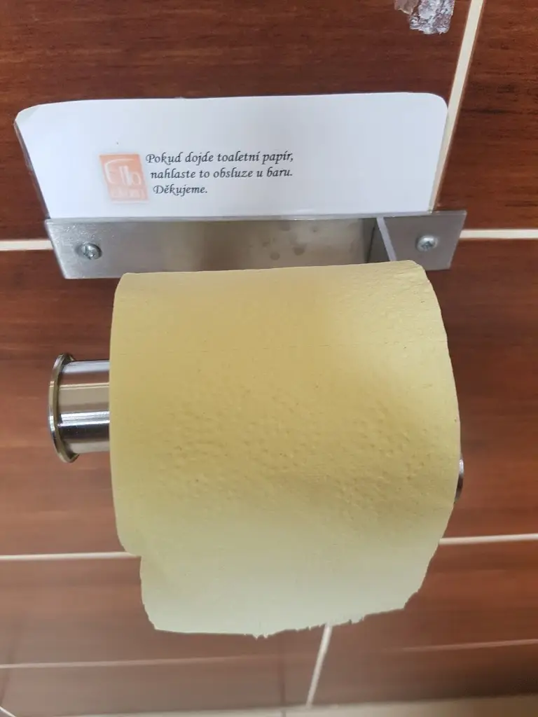 Dana Zdenkova_patisserie Ella_Stachy_review