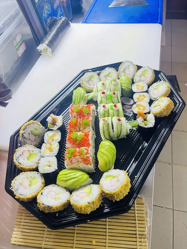 1989 Food - Grill & Sushi Bar DP_Dolní Poustevna_slider_image_3