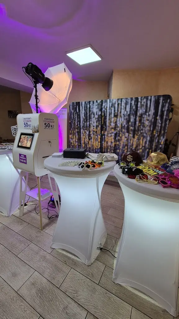 Kulturní dům restaurant in Dobroměřice