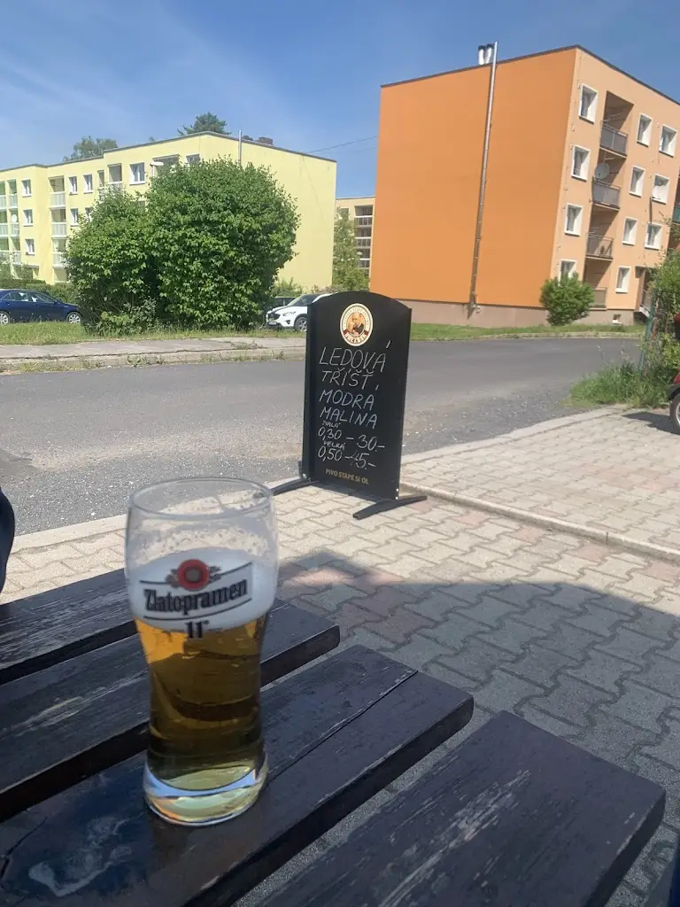 Kingcn lee_Bílý Dům Restaurant_Jiříkov_review