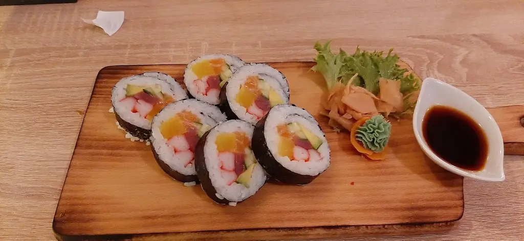 Frank W._Sushi Restaurant Grill_Jiříkov_review