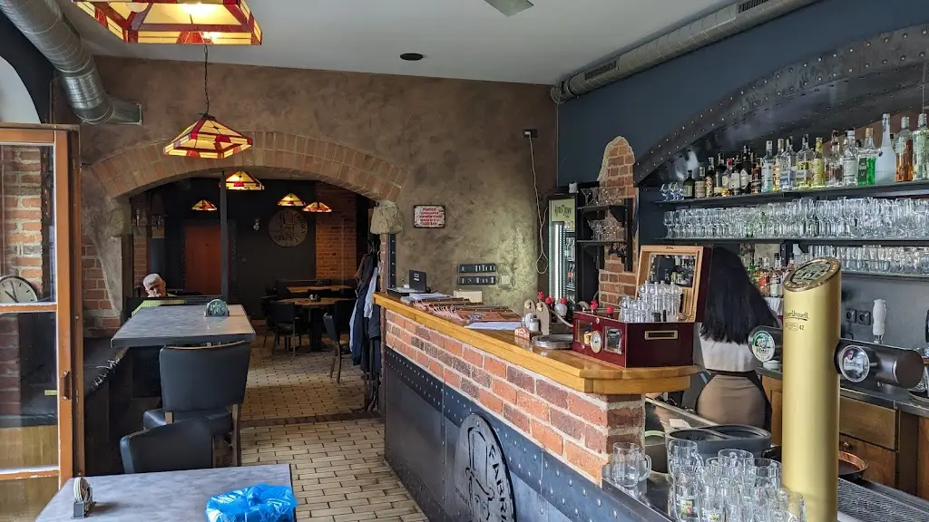 Fabrika Děčín ristorante a Děčín