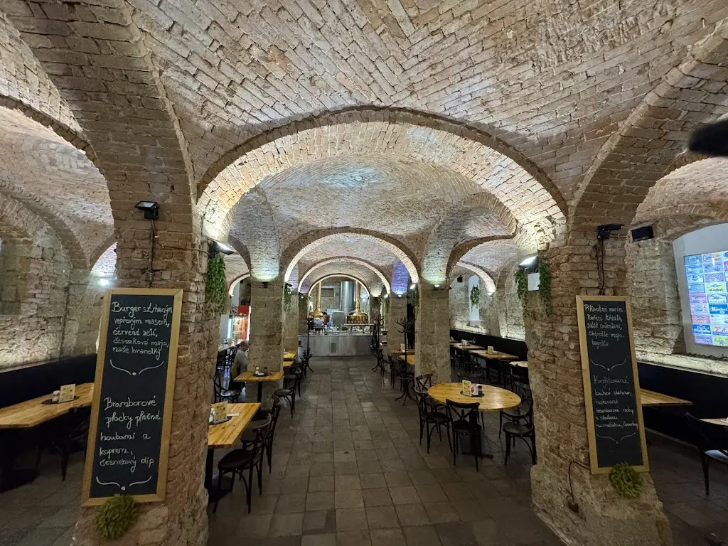 Pivovarská restaurace Kapitán_Děčín_slider_image_3