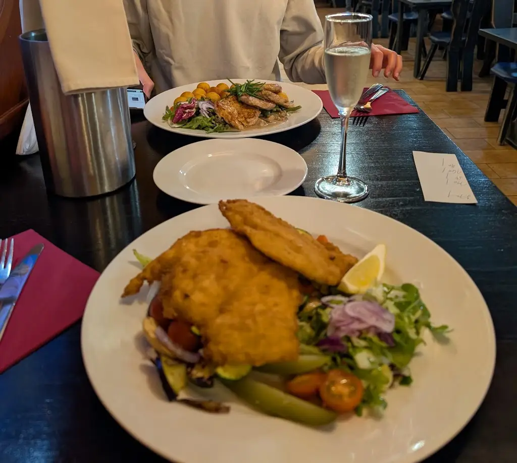 Ada Chu_Restaurace Nautilus_Děčín_review