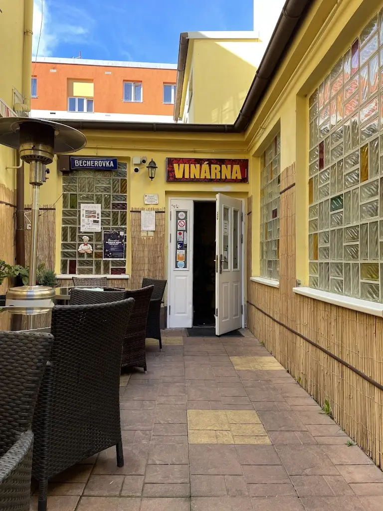 Vinárna Labužník ristorante a Čížkovice