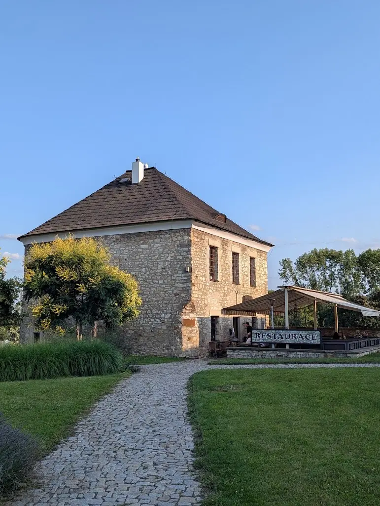 Michael Bragg_Dobrá Bašta_Čížkovice_review