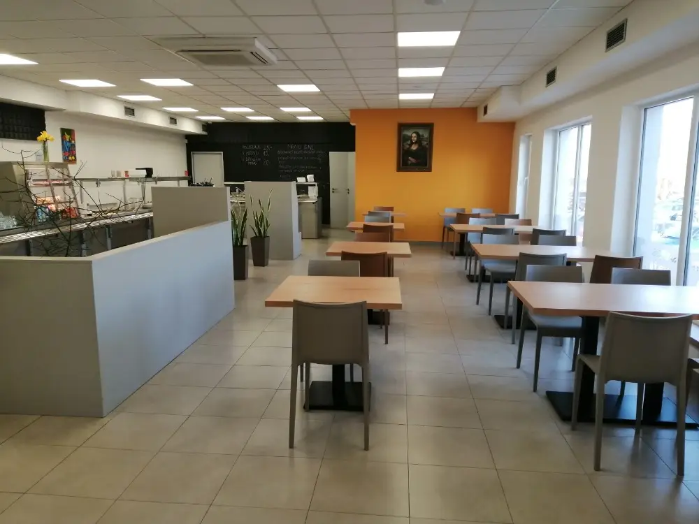 Restaurace Comelo_Čížkovice_slider_image_1