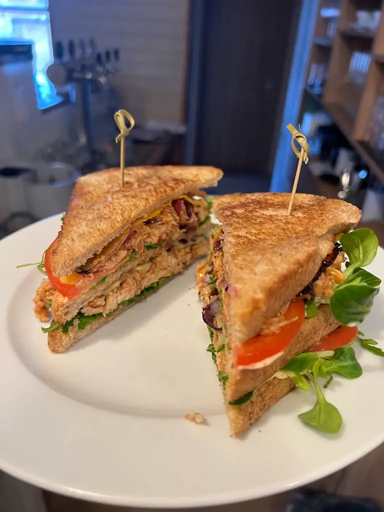 Yassan Bistro_Čížkovice_slider_image_2