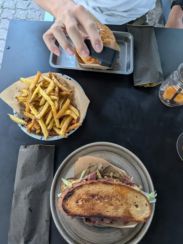 Günther Rehm_Bistro Rezavá_Čížkovice_review