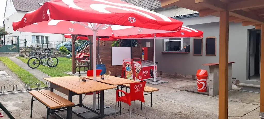 Bistro Na Dvorku_Čížkovice_slider_image_1