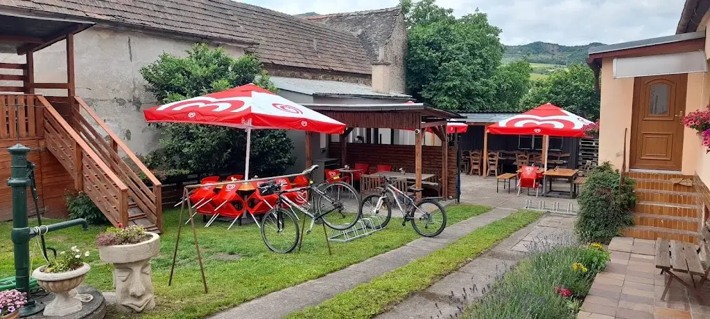 Bistro Na Dvorku_Čížkovice_slider_image_3