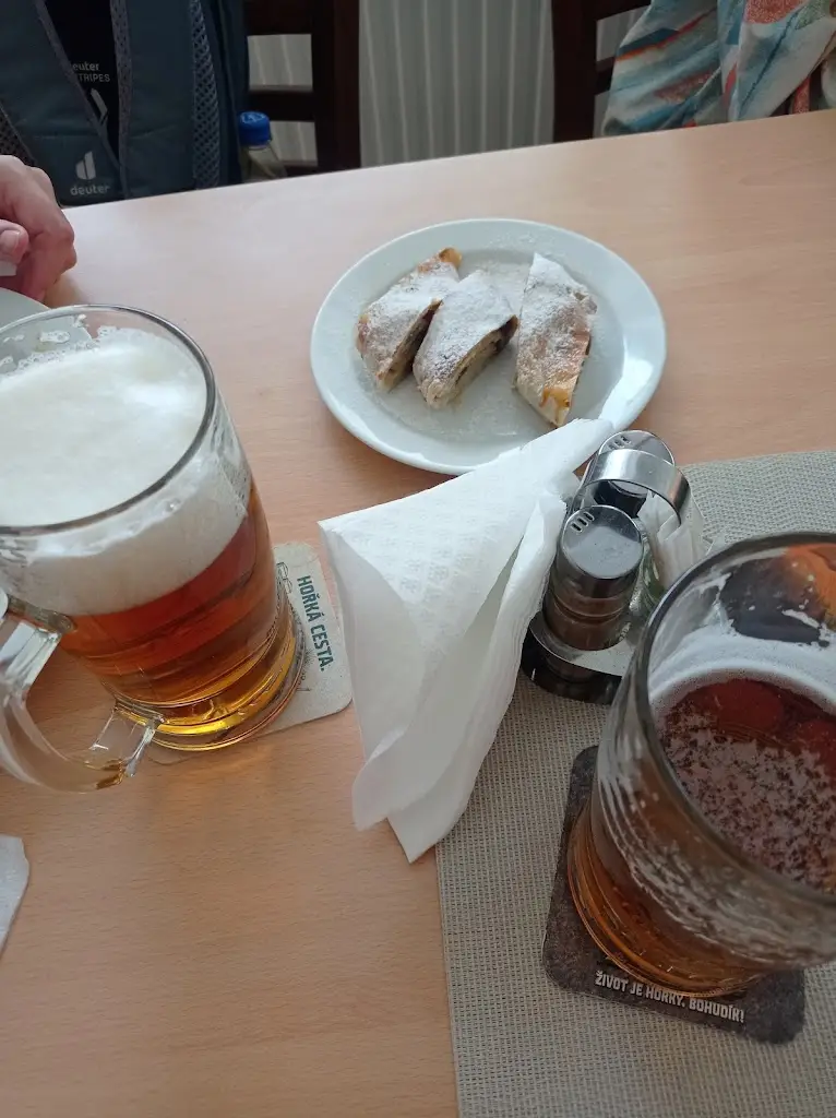 Čestmír Kouba_Restaurace U Radnice_Stachy_review