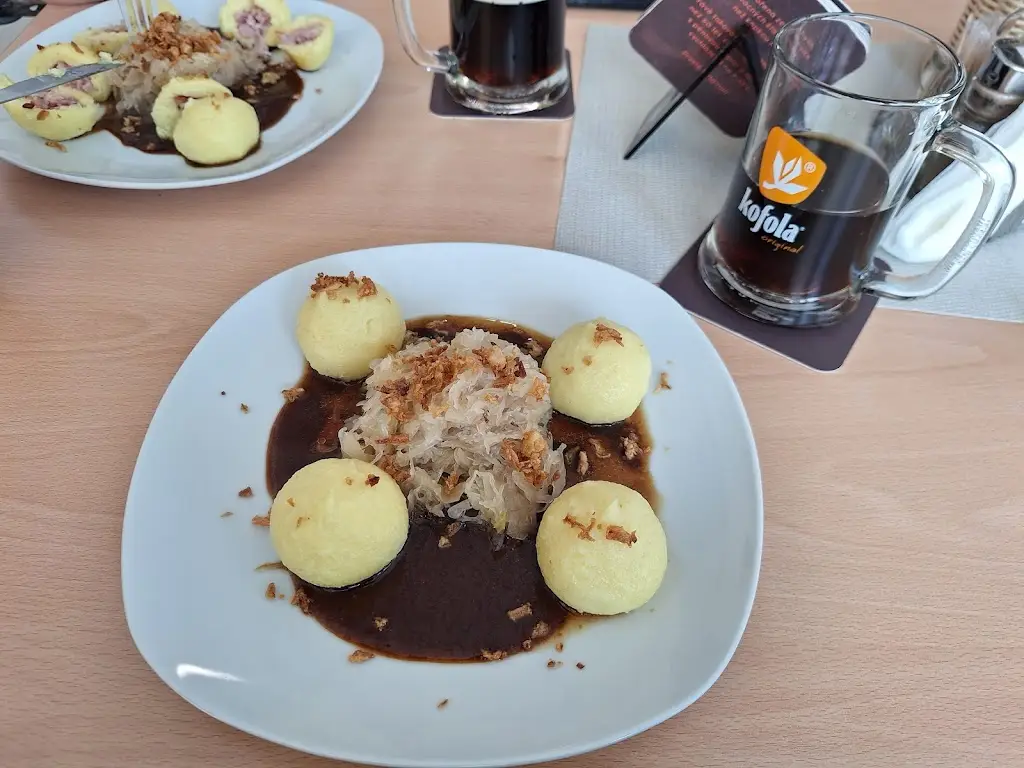 Petra Keslová_Restaurace U Radnice_Stachy_review