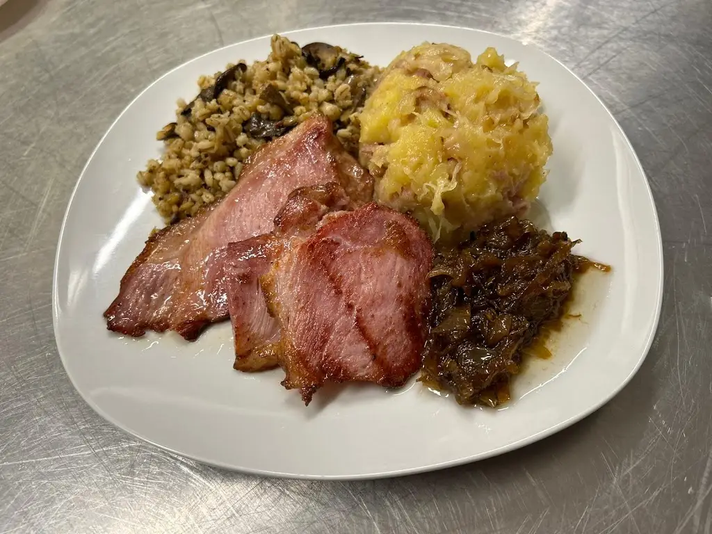 Restaurace U Radnice_Stachy_slider_image_3