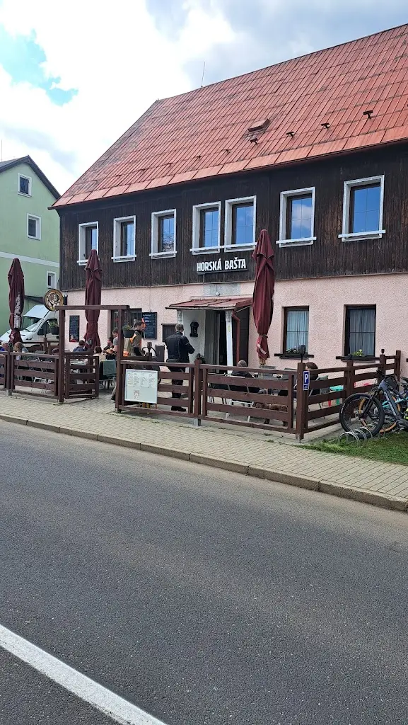 Jiří Řehák_Horská Bašta_Kovářská_review