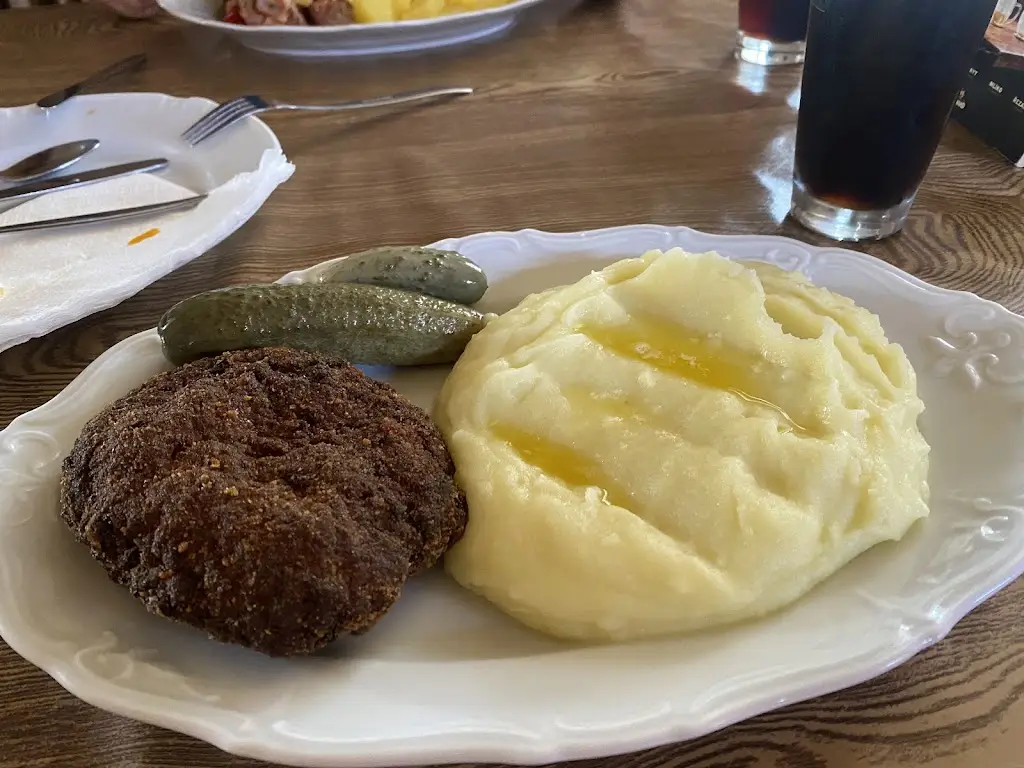 Lada Buňatová_Penzion Restaurant Marzebila_Kovářská_review