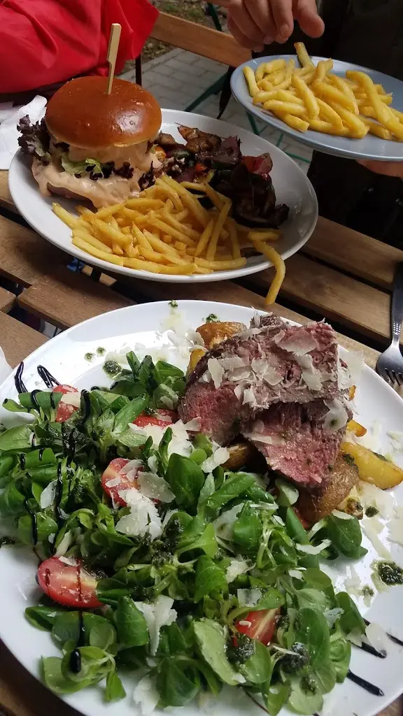 Steve Pergelt_Pepe's food_Stachy_review