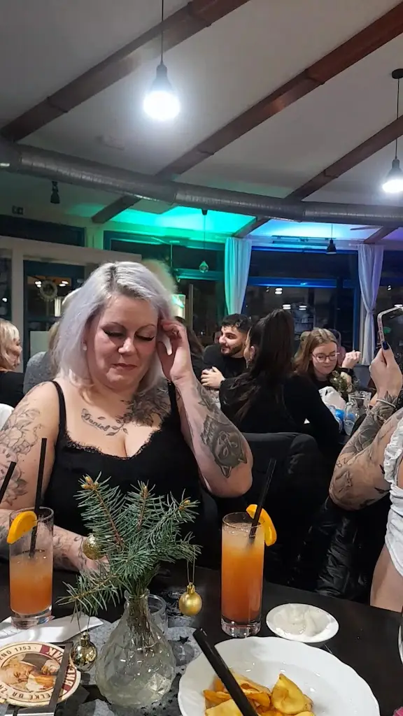 Eichlerova Kavárna_Duchcov_slider_image_2