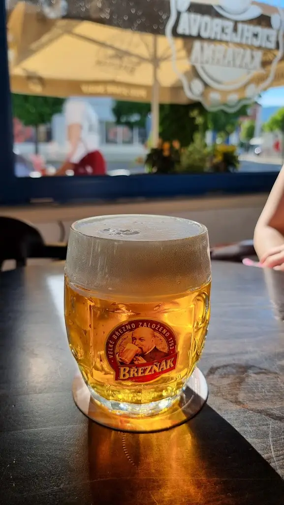 Eichlerova Kavárna_Duchcov_slider_image_3