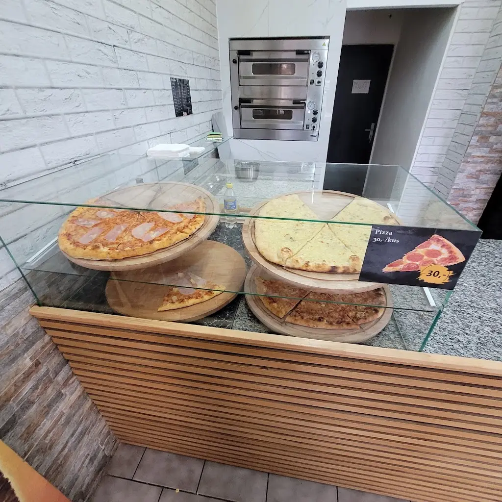 Kebab Pizza_Duchcov_slider_image_2