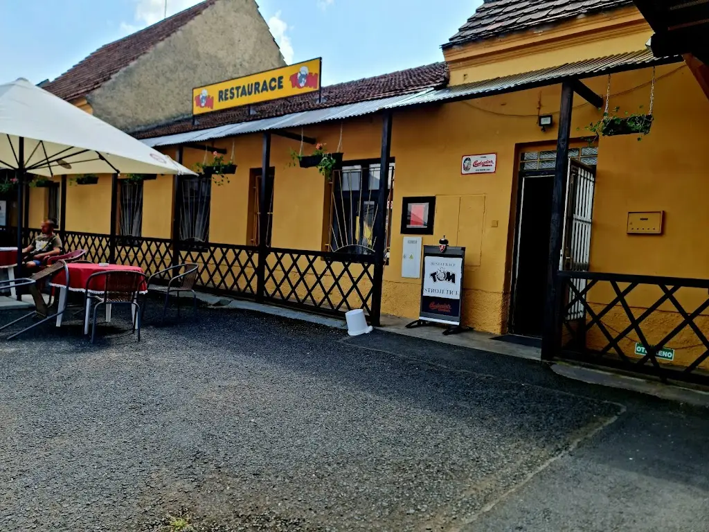 Restaurace Tom v zimním období zavřeno restaurant in Kryry