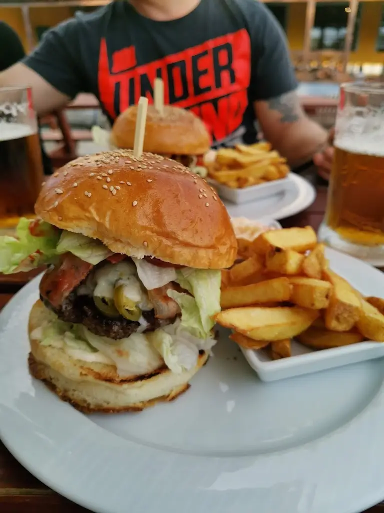 Tomáš Klečka_MC Koloseum_Krupka_review