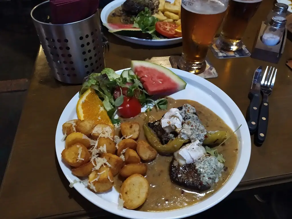 Pizza - Steak Sv. Tom_Krupka_slider_image_3