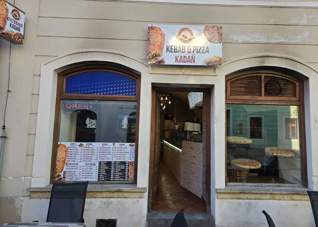 Kebab & Pizza Kadaň restaurant in Kadaň