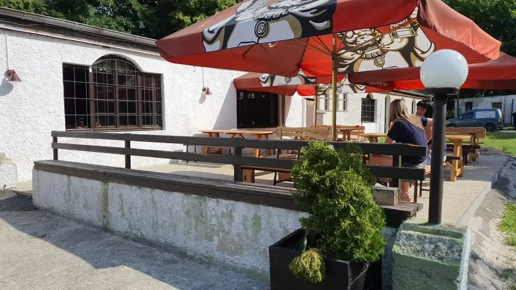 Restaurace v kempu_Kadaň_slider_image_1