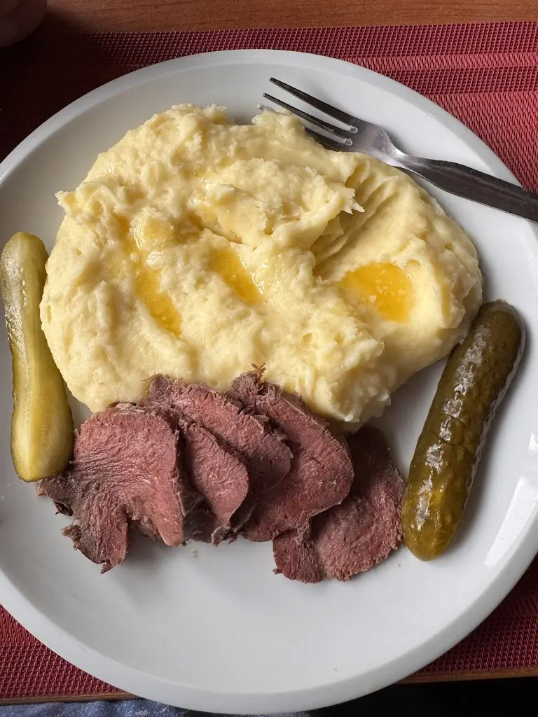 Anubis Ambri_Tankovka Astra_Kadaň_review