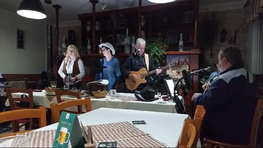 Tankovka Astra_Kadaň_slider_image_2