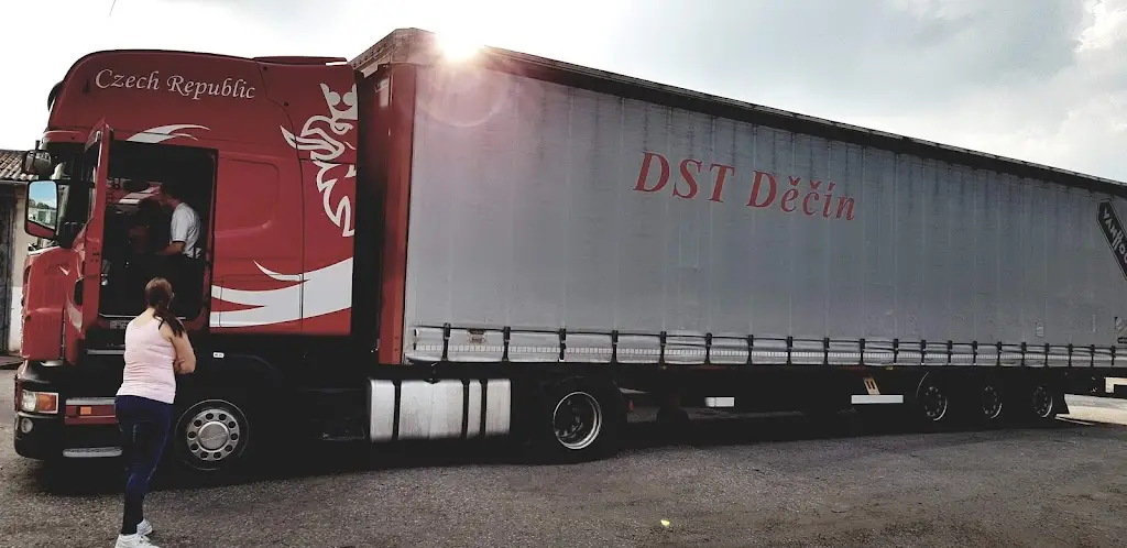 Restaurace Golf klub (Agrobar)_Libouchec_slider_image_3