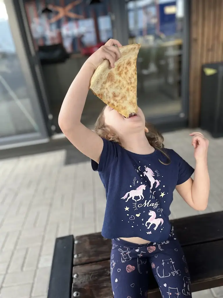 Oleksii Ushakov_Brothers Pizza_Klášterec nad Ohří_recensione