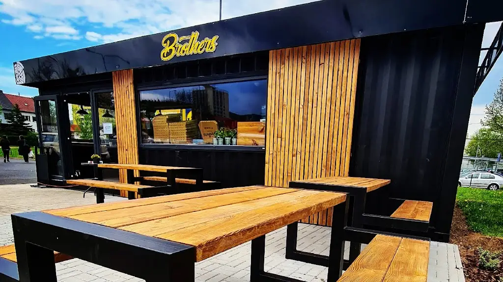 Brothers Pizza_Klášterec nad Ohří_slider_image_1