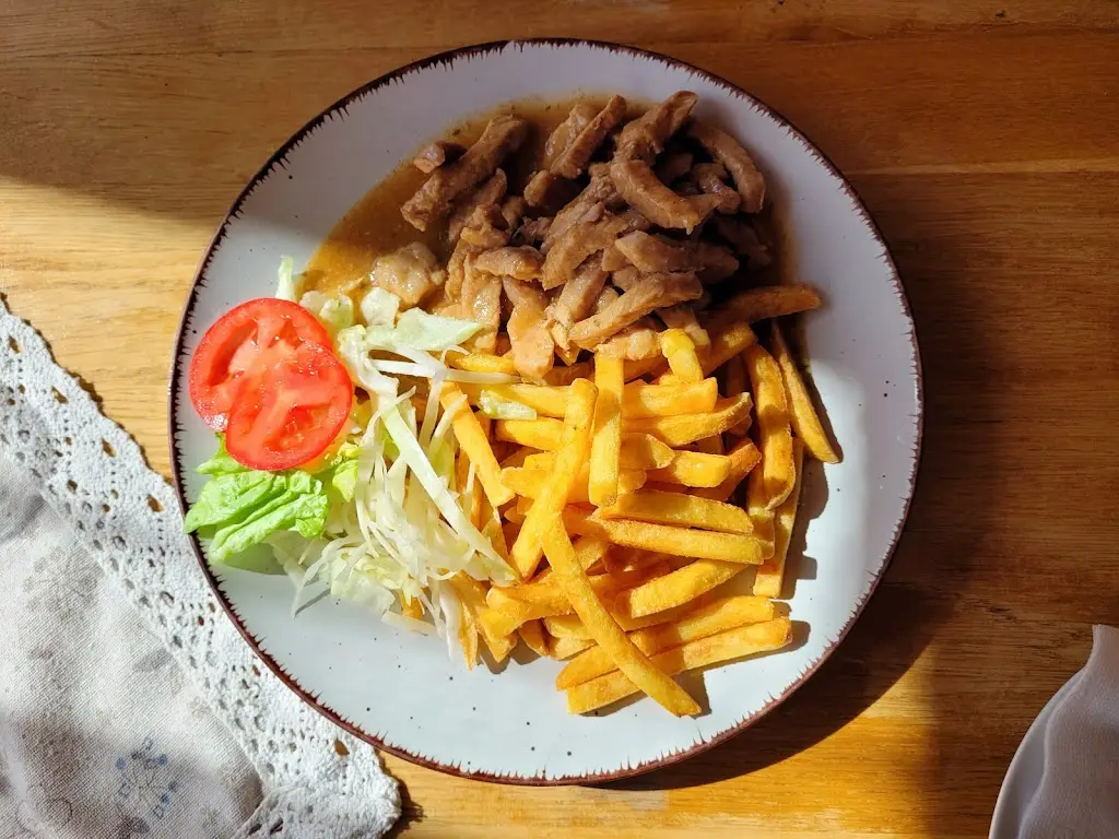 Pavla Acer_Restaurace Sýmalka_Borovany_review