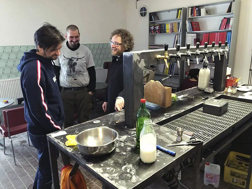 KAVÁRNA PERLA_Krásná Lípa_slider_image_1