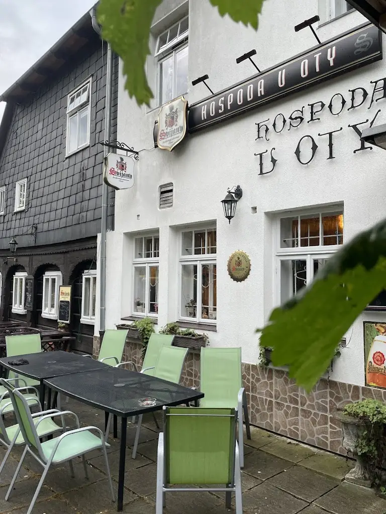 Martin Schuster_Hospoda u Oty_Krásná Lípa_review