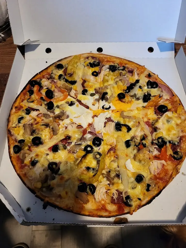 Pizzeria Sluis_Novosedlice_slider_image_2