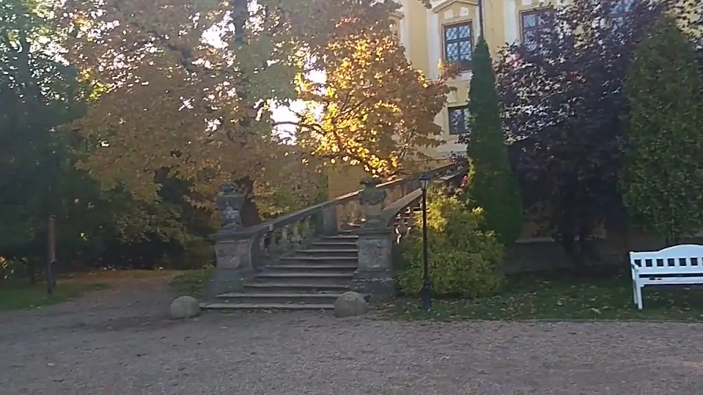 Zámek Červený Hrádek_Jirkov_slider_image_1