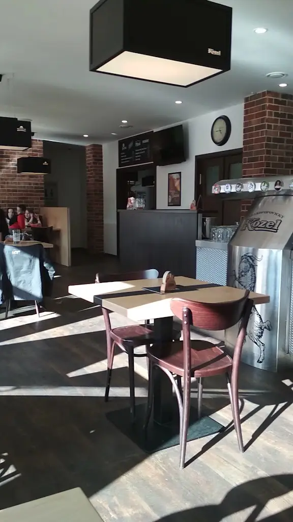 Restaurace Dobrá společnost_Měcholupy_slider_image_2