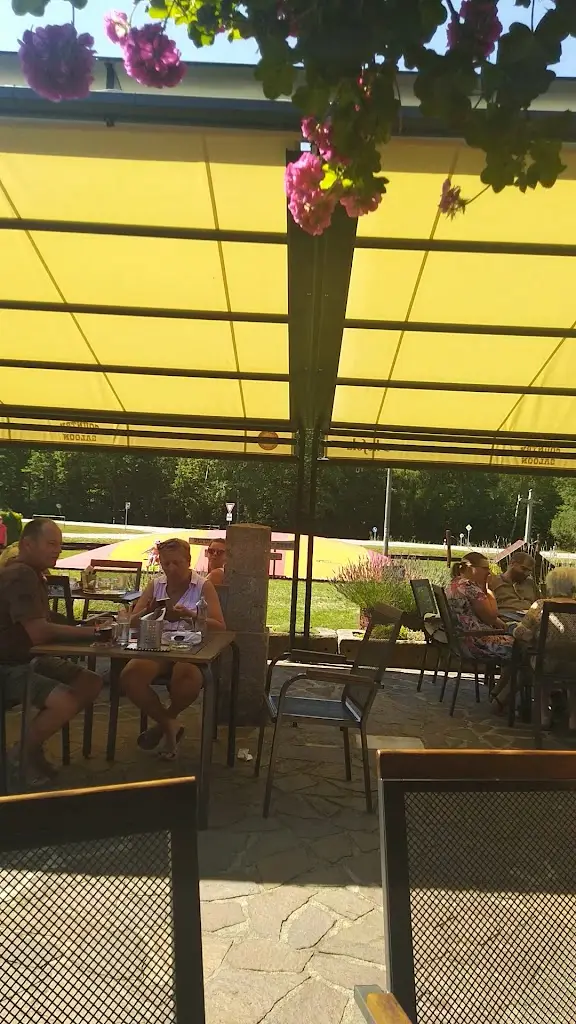 Zlata GERGELOVA_Country Saloon Řípec_Soběslav_review